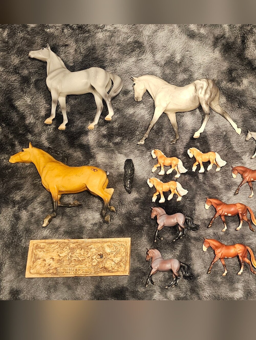 Breyer Body Horse Lot Of 13, Classic And Stablemate Broken